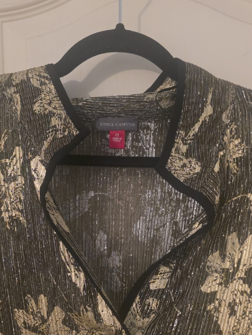 Vince Camuto Black Floral V-Neck Sheer Blouse - Picture 7 of 8